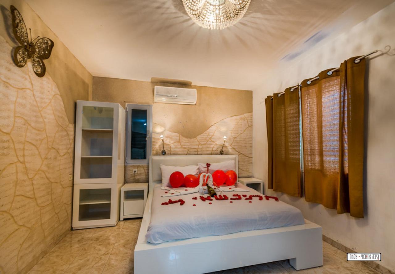 Villa Moon Light Yavneʼel Exterior foto