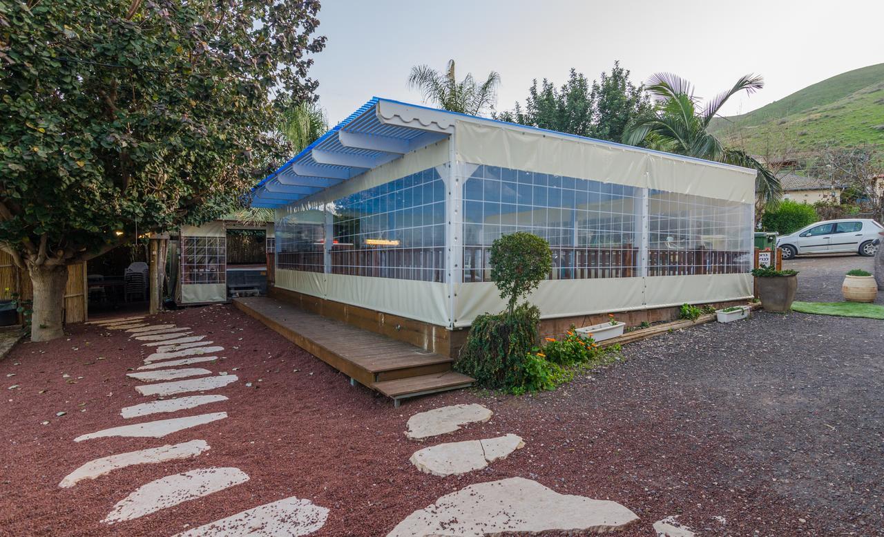 Villa Moon Light Yavneʼel Exterior foto
